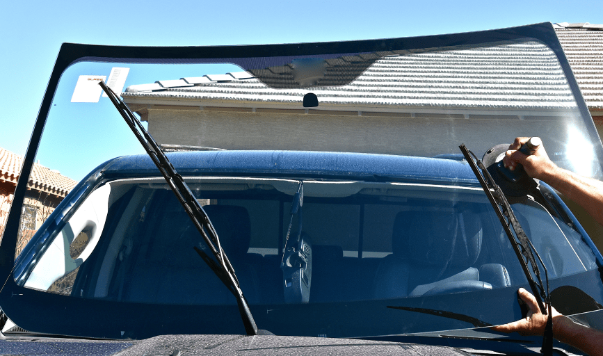 AUTO GLASS REPLACEMENT