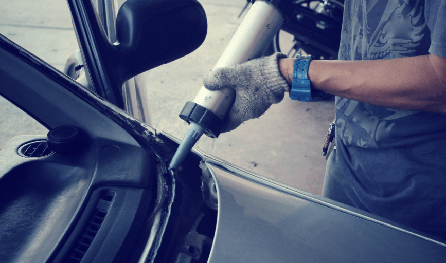 AUTO GLASS INSTALLATION